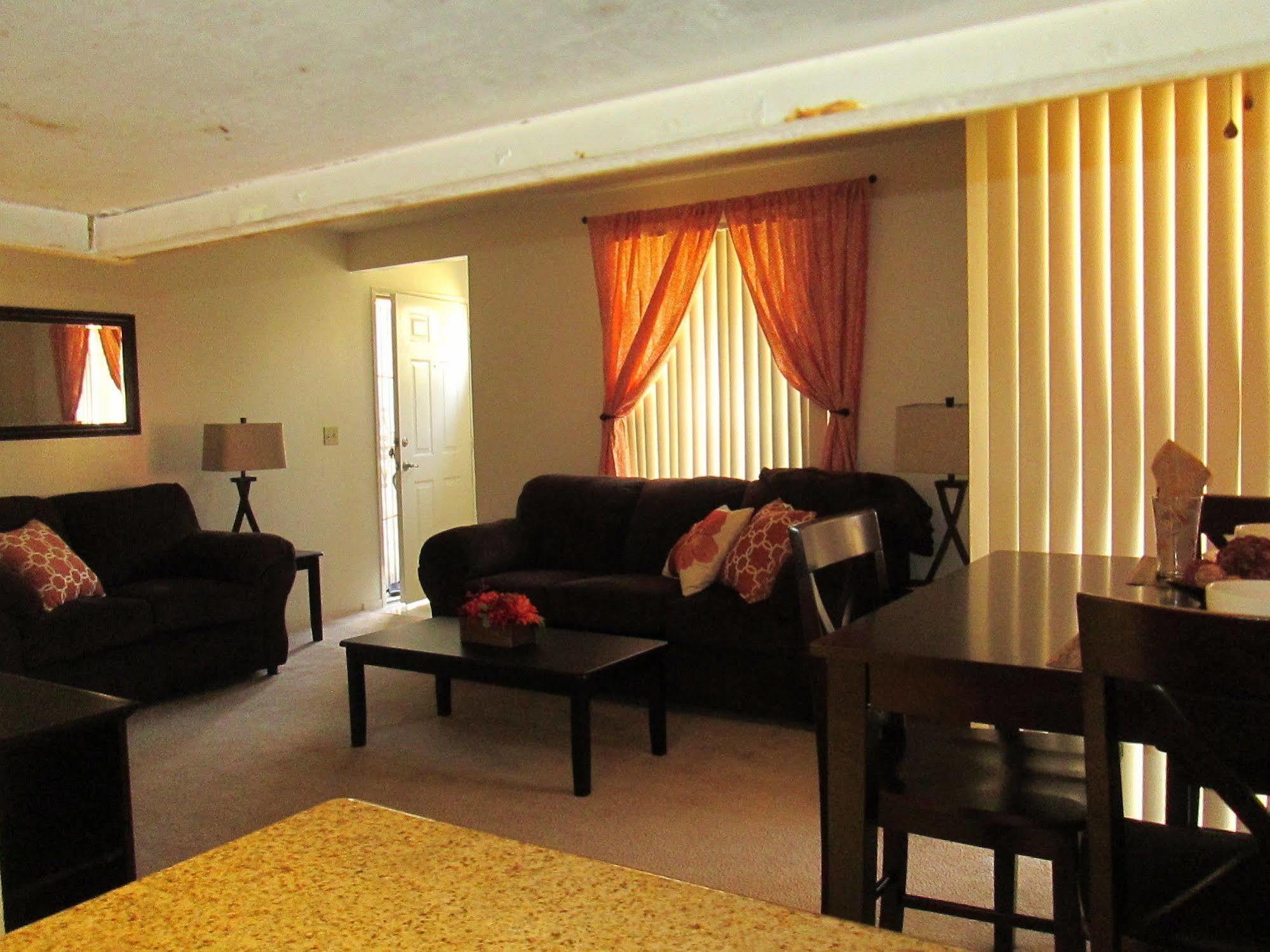 Whispering Meadows Apartments Bakersfield Exterior foto
